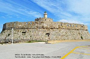 098- Rhodes ville et port d'honneur